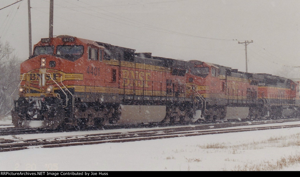 BNSF 4401 West